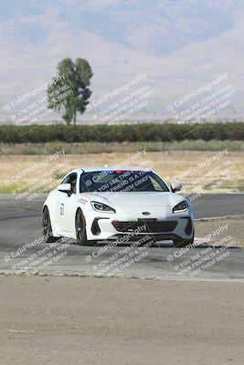 media/Sep-15-2024-Speed Ventures (Sun) [[7a54f7ed2f]]/Yellow Group/Session 1 (Outside Grapevine)/